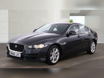 Used Jaguar XE 2016 for sale - 78184859: Photo
