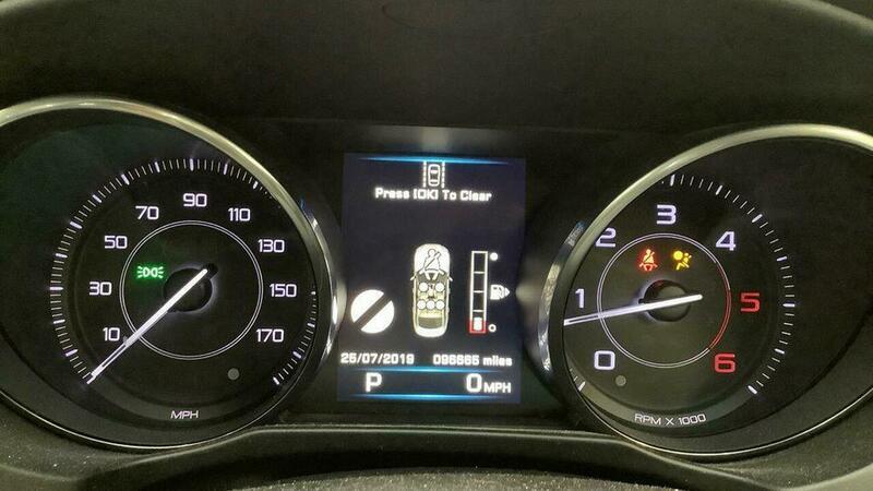 Used Jaguar XE 2016 for sale - 78184859: Photo 4