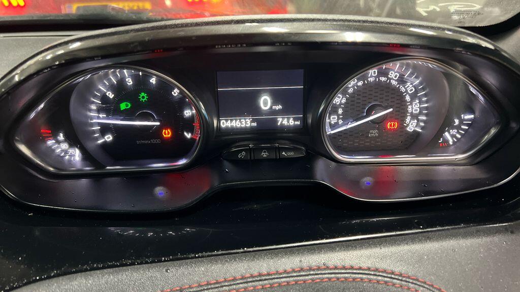 Used Peugeot 208 2015 for sale - 77524390: Photo 13