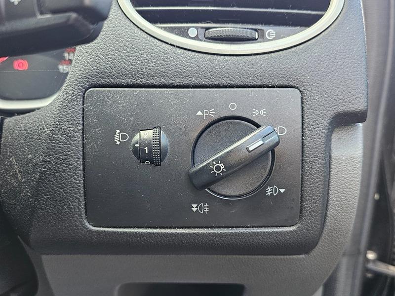 Used Ford Focus 2008 for sale - 76993602: Photo 24