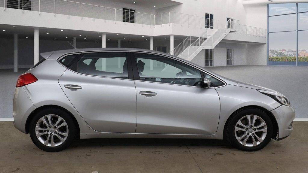 Used Kia Ceed 2014 for sale - 77611970: Photo 5