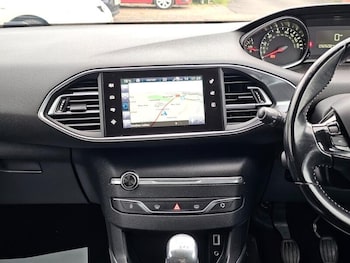 Used Peugeot 308 2017 for sale - 78830125: Photo