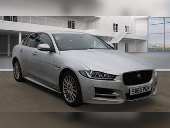 Used Jaguar XE 2016 for sale - 75720017: Photo