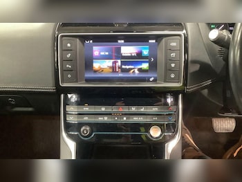Used Jaguar XE 2016 for sale - 75720017: Photo