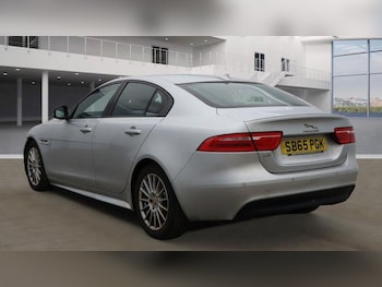Used Jaguar XE 2016 for sale - 75720017: Photo