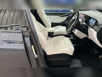 Used Tesla Model X 2017 for sale - 78988720: Photo