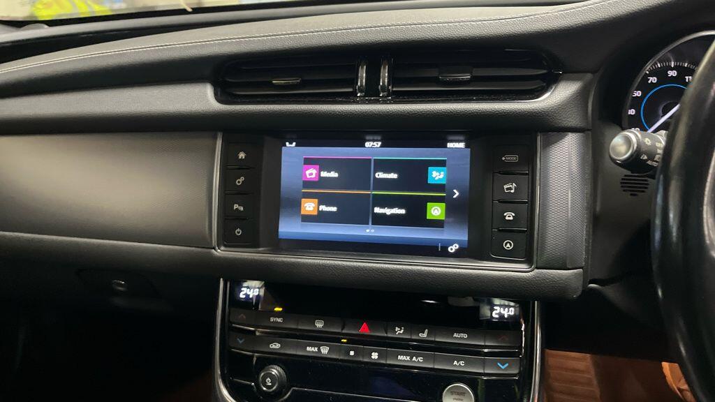 Used Jaguar XF for sale - 78058015: Photo 3