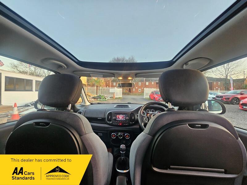 Used Fiat 500L 2015 for sale - 76175516: Photo 3