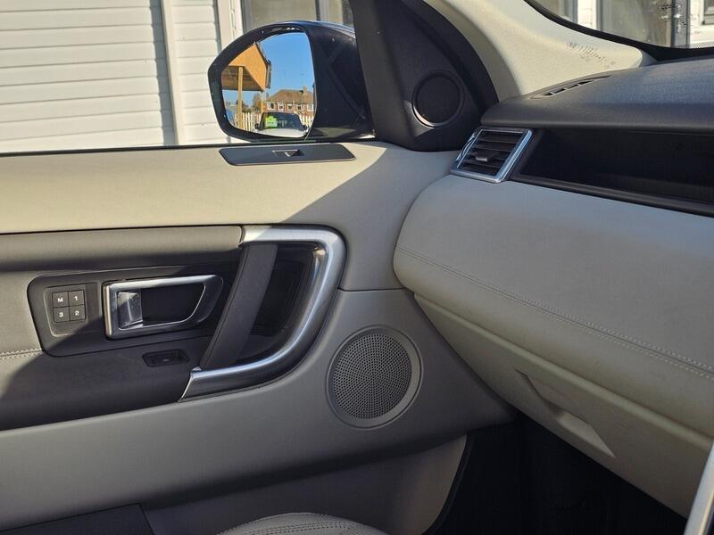 Used Land Rover Discovery Sport for sale - 76997098: Photo 41