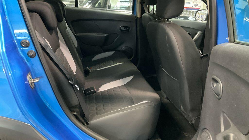 Used Dacia Sandero Stepway 2014 for sale - 77074055: Photo 11