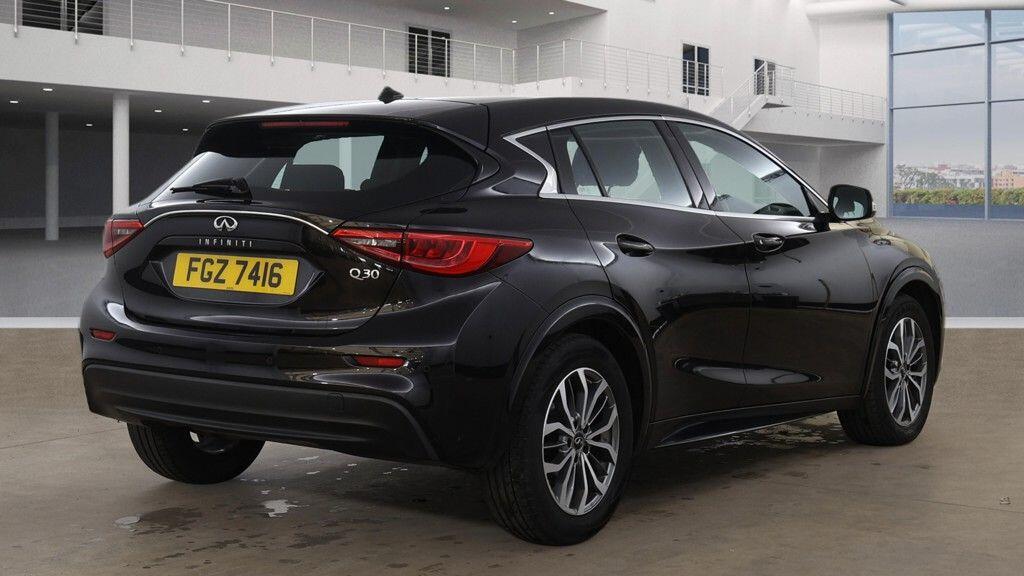 Used Infiniti Q30 2017 for sale - 77982532: Photo 6