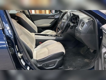 Used Mazda Mazda3 2017 for sale - 77898450: Photo