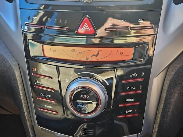 Used Ssangyong Tivoli 2015 for sale - 76072775: Photo 19