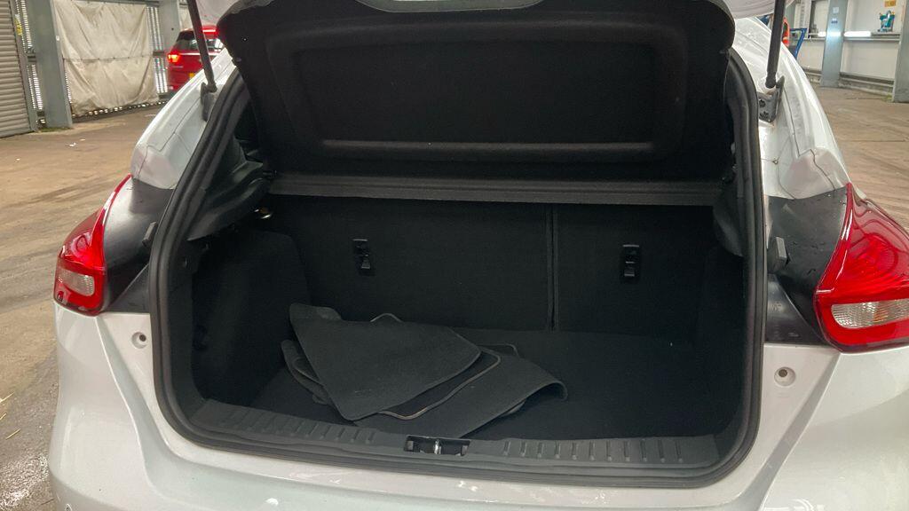 Used Ford Focus 2018 for sale - 76422658: Photo 11