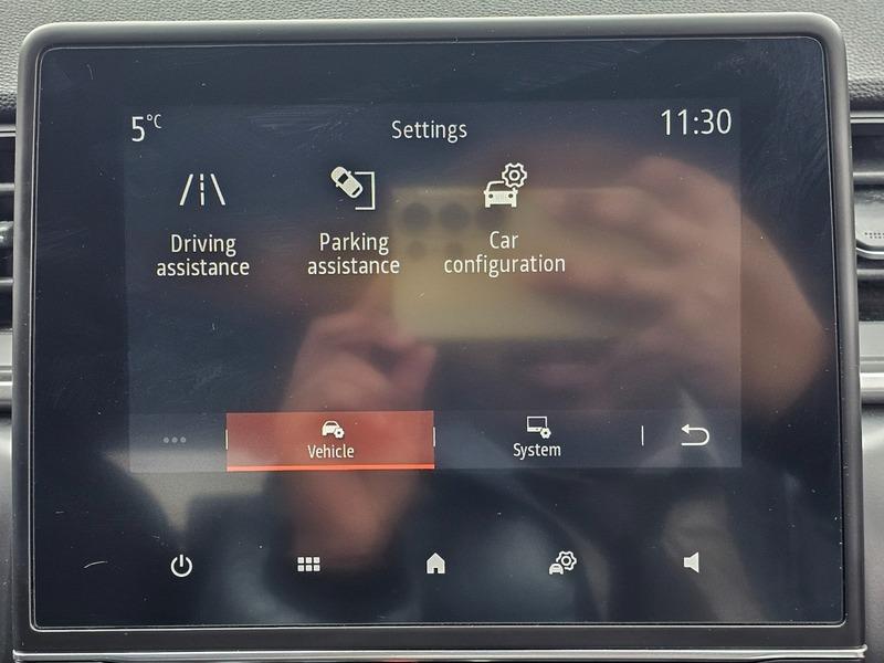 Used Renault Captur 2021 for sale - 76671603: Photo 37