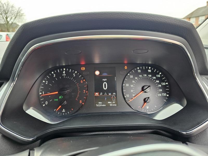 Used Renault Captur 2021 for sale - 76671603: Photo 42