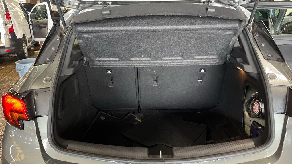 Used Vauxhall Astra for sale - 77982397: Photo 11