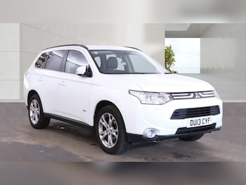 Mitsubishi Outlander feature image