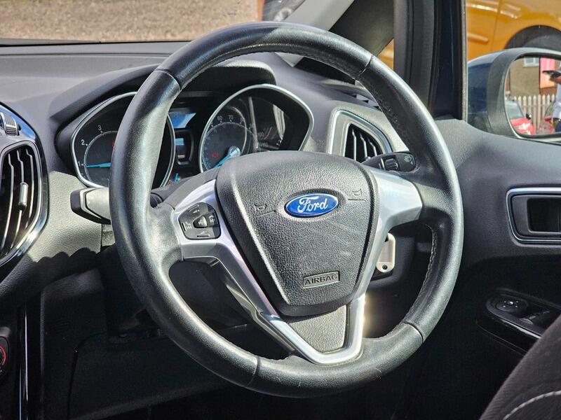 Used Ford B-MAX 2013 for sale - 76377940: Photo 21
