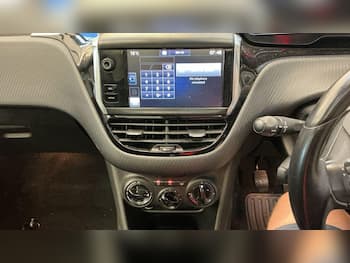 Used Peugeot 208 2016 for sale - 79836619: Photo