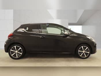 Used Peugeot 208 2016 for sale - 79836619: Photo