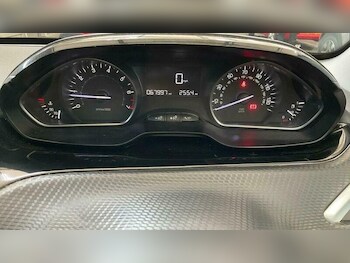 Used Peugeot 208 2017 for sale - 77925768: Photo
