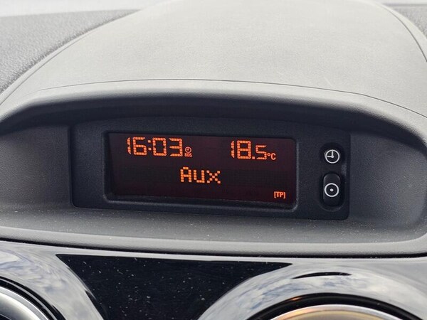 Used Vauxhall Corsa 2014 for sale - 76060638: Photo 25