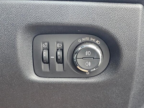 Used Vauxhall Corsa 2014 for sale - 76060638: Photo 26