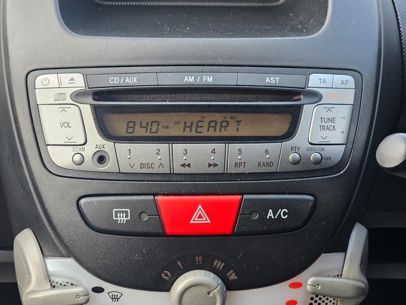 Used Peugeot 107 2013 for sale - 76991752: Photo 17