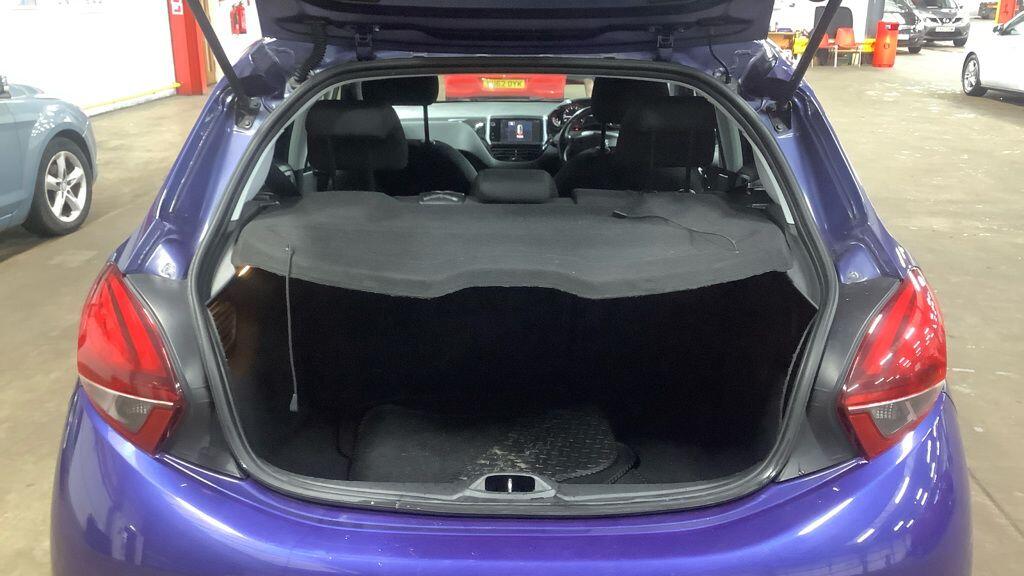 Used Peugeot 208 2015 for sale - 77351590: Photo 15