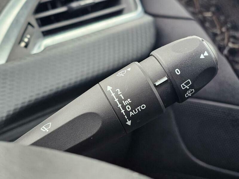 Used Peugeot 208 2015 for sale - 77351590: Photo 22