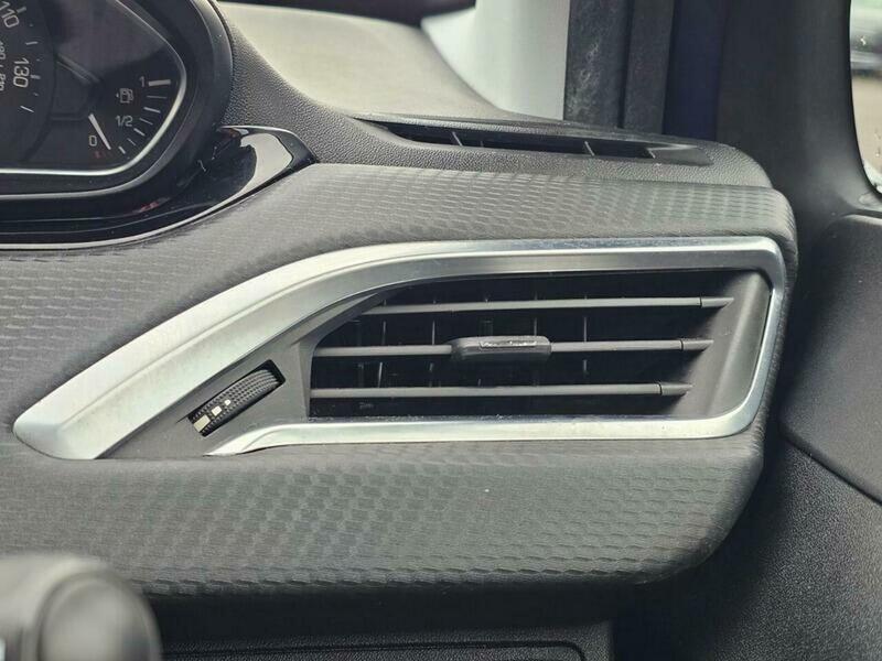 Used Peugeot 208 2015 for sale - 77351590: Photo 25