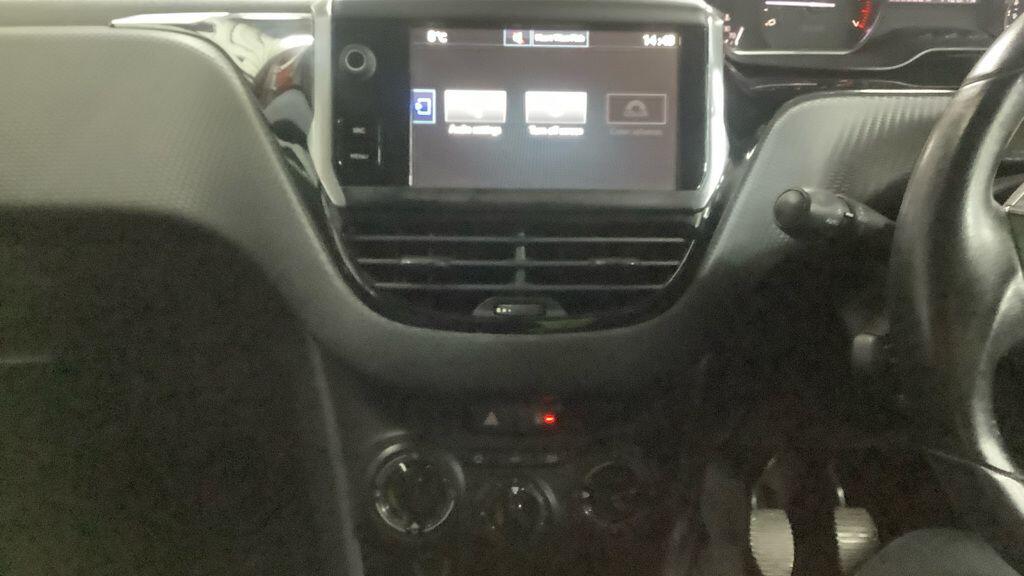 Used Peugeot 208 2015 for sale - 77351590: Photo 3