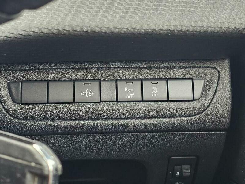 Used Peugeot 208 2015 for sale - 77351590: Photo 32