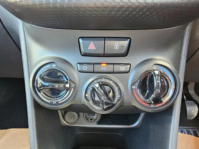 Used Peugeot 208 2015 for sale - 76689140: Photo 14