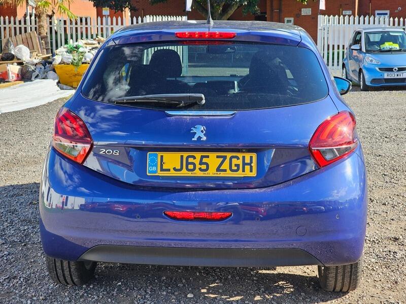 Used Peugeot 208 2015 for sale - 76689140: Photo 8