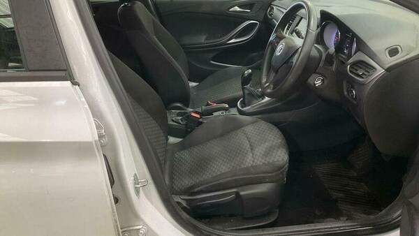 Used Vauxhall Astra 2017 for sale - 76247730: Photo 11