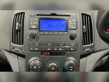 Used Hyundai i30 2010 for sale - 77306365: Photo