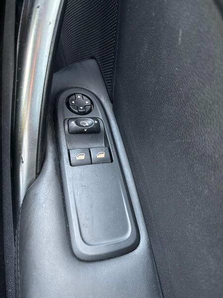 Used Peugeot RCZ for sale - 76440387: Photo 26