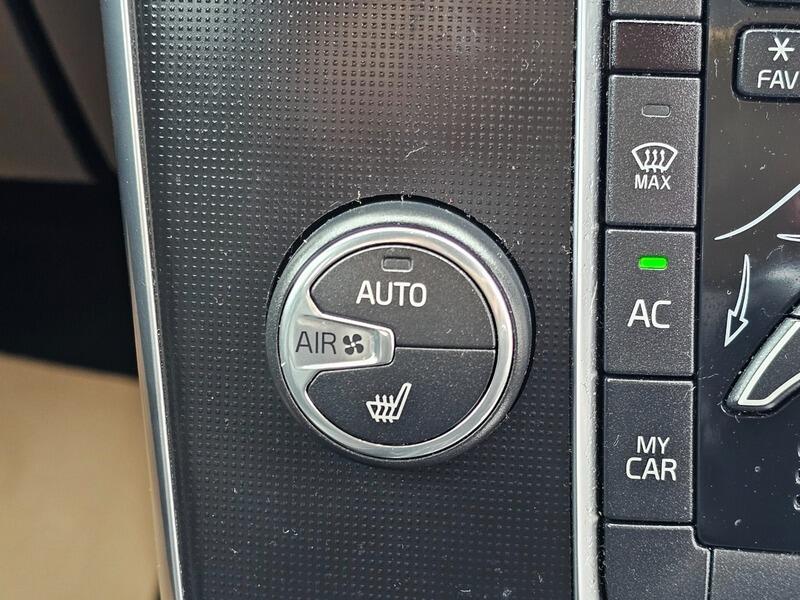 Used Volvo V40 2016 for sale - 76000641: Photo 19