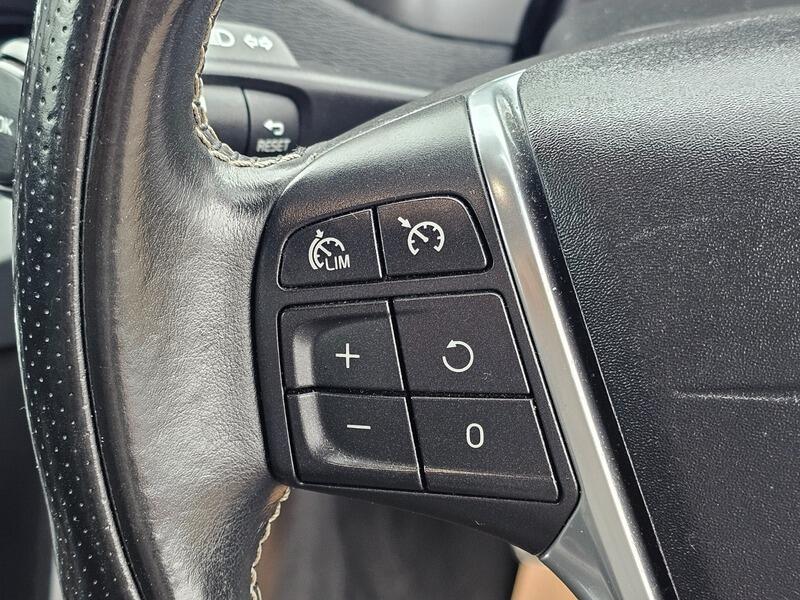 Used Volvo V40 2016 for sale - 76000641: Photo 26