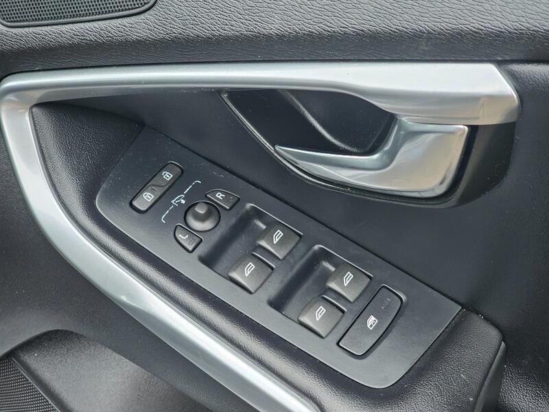 Used Volvo V40 2016 for sale - 76000641: Photo 31