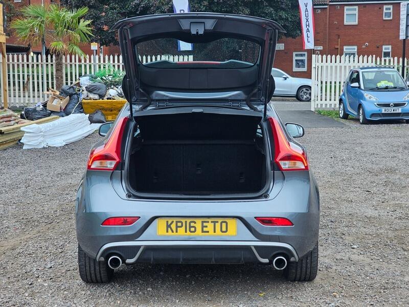 Used Volvo V40 2016 for sale - 76000641: Photo 36