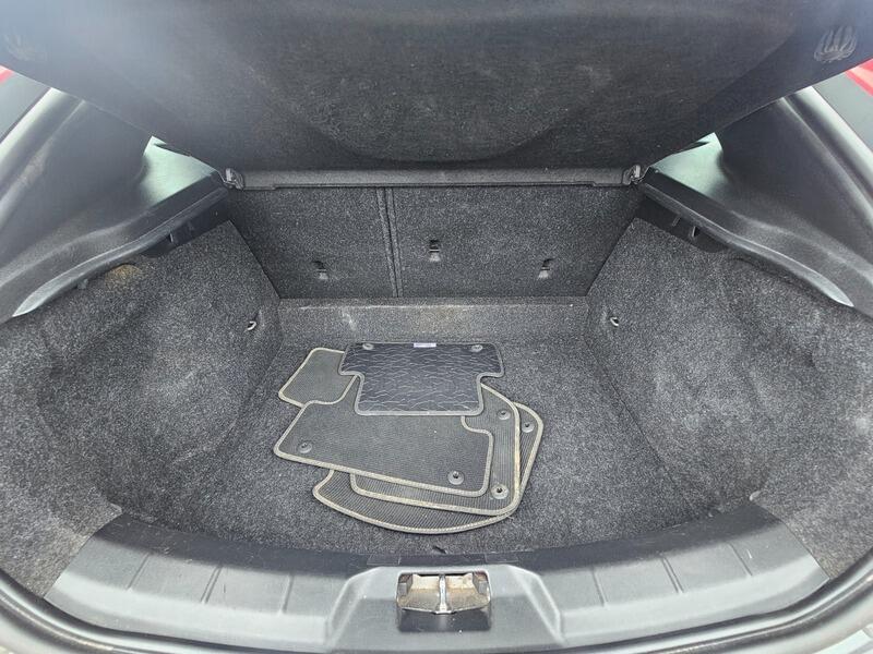 Used Volvo V40 2016 for sale - 76000641: Photo 37