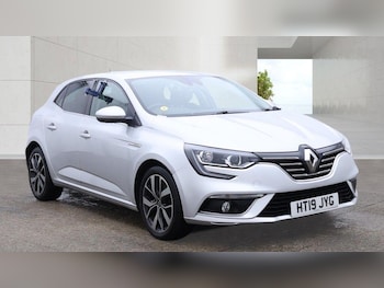 Used Renault Megane 2019 for sale - 78969280: Photo