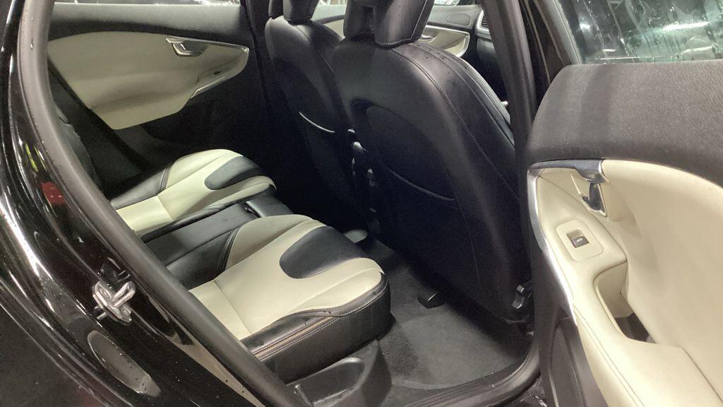 Used Volvo V40 2016 for sale - 77305011: Photo 10