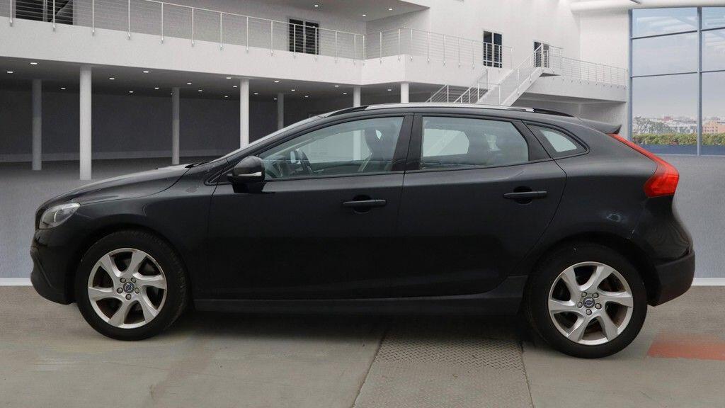Used Volvo V40 2016 for sale - 77305011: Photo 8