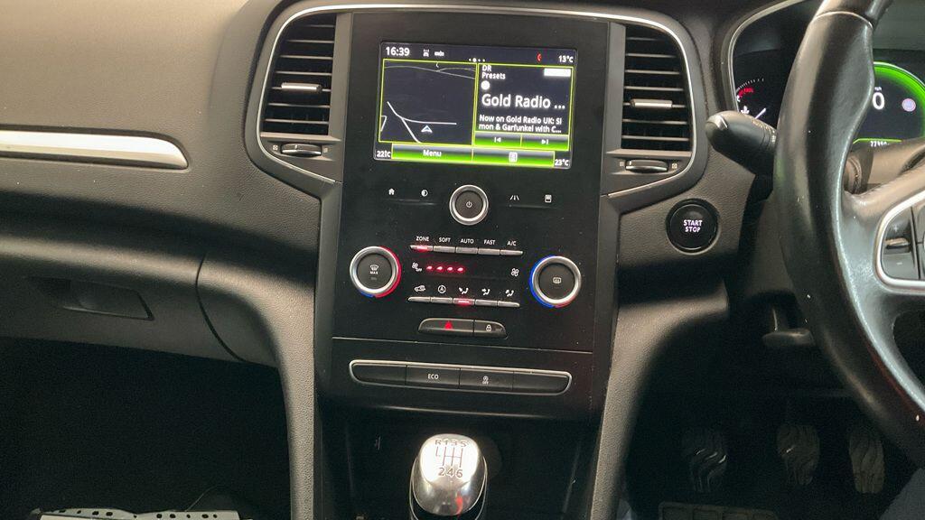 Used Renault Megane 2017 for sale - 77982295: Photo 3