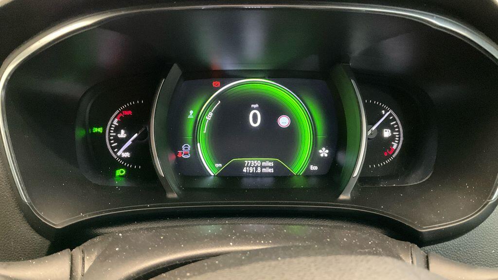 Used Renault Megane 2017 for sale - 77982295: Photo 7