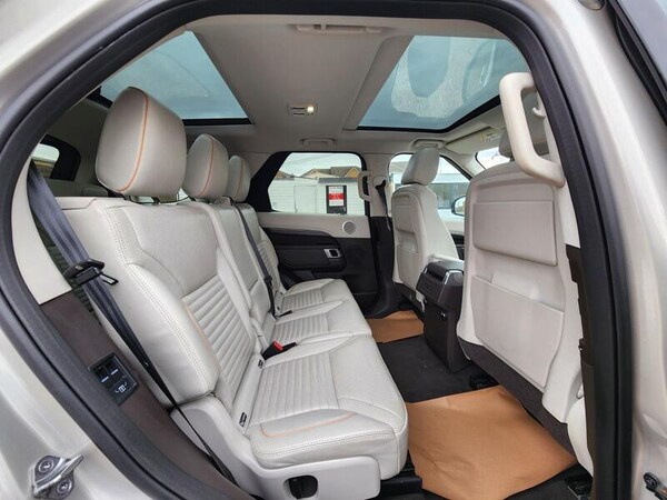 Used Land Rover Discovery 2017 for sale - 76247111: Photo 12